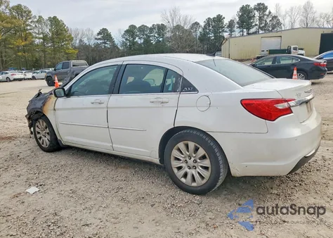 2013 Chrysler 200 Lx z USA, uszkodzony, nr VIN 1C3CCBABXDN624059